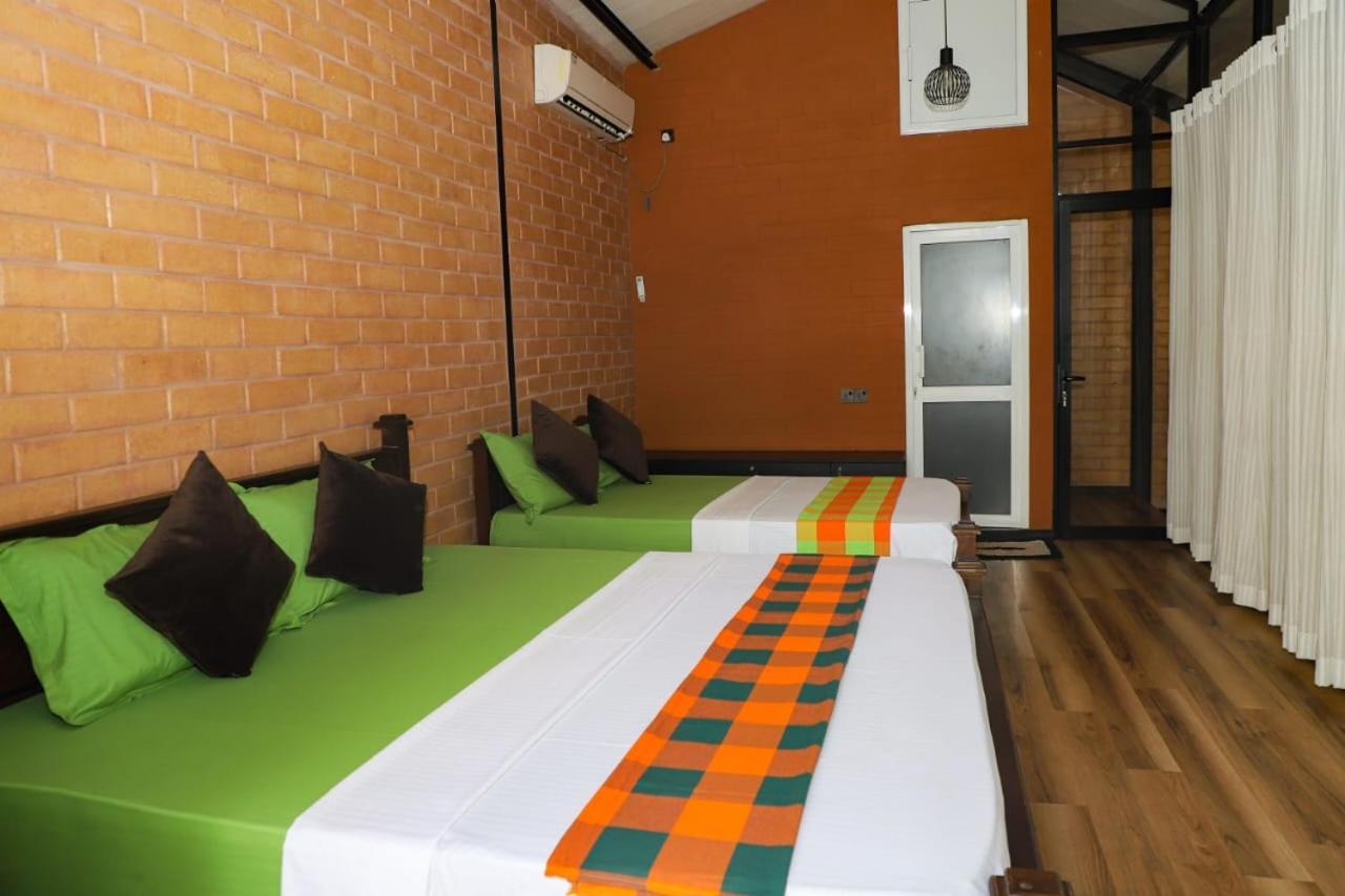 Life Of Leisure Wilpattu Villa Pahala Maragahawewa Eksteriør bilde