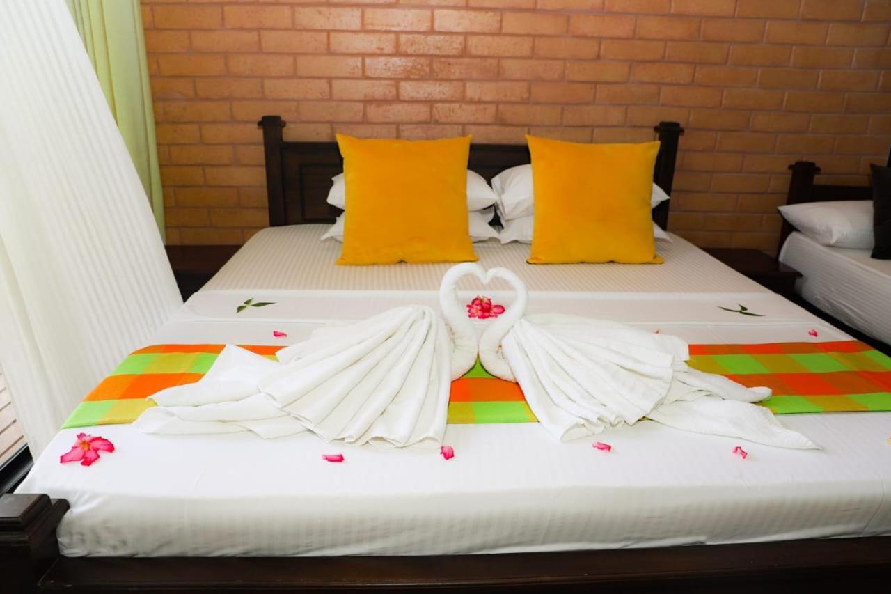 Life Of Leisure Wilpattu Villa Pahala Maragahawewa Eksteriør bilde