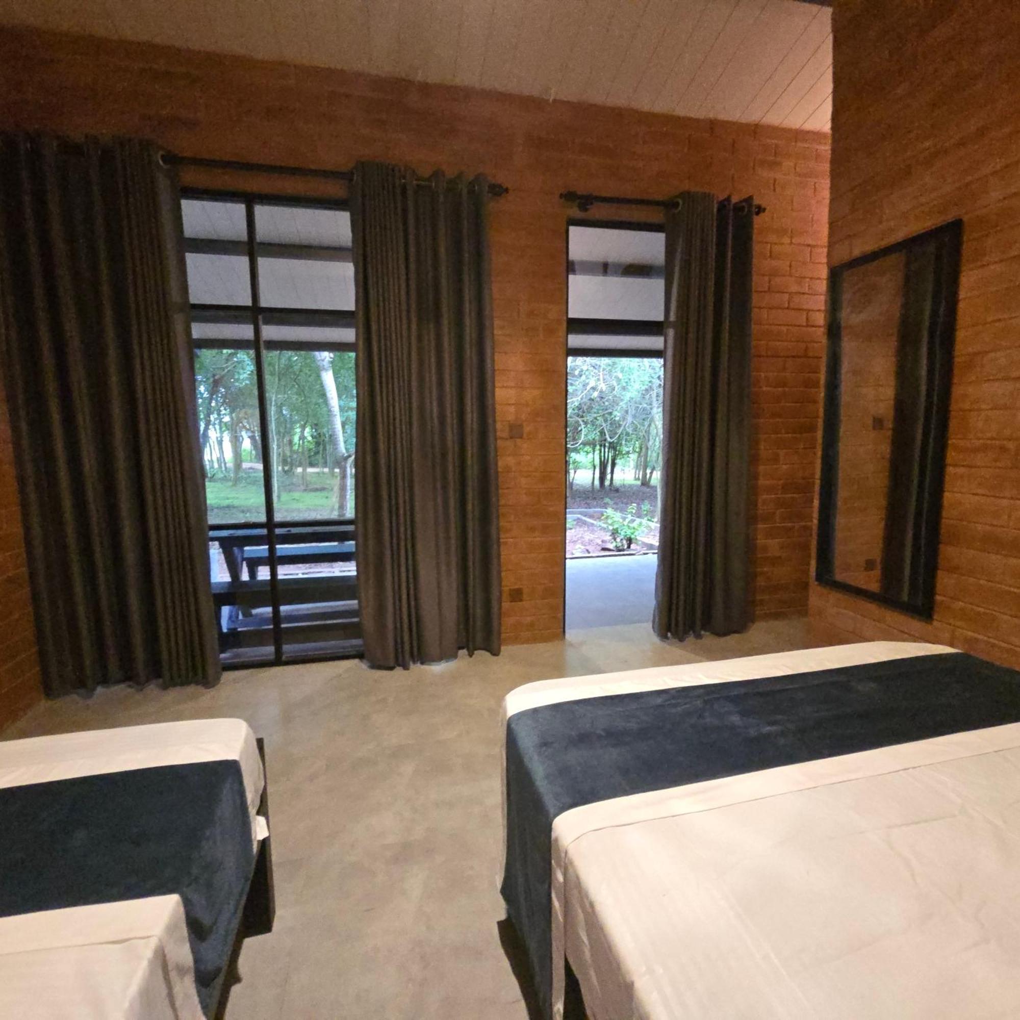 Life Of Leisure Wilpattu Villa Pahala Maragahawewa Rom bilde